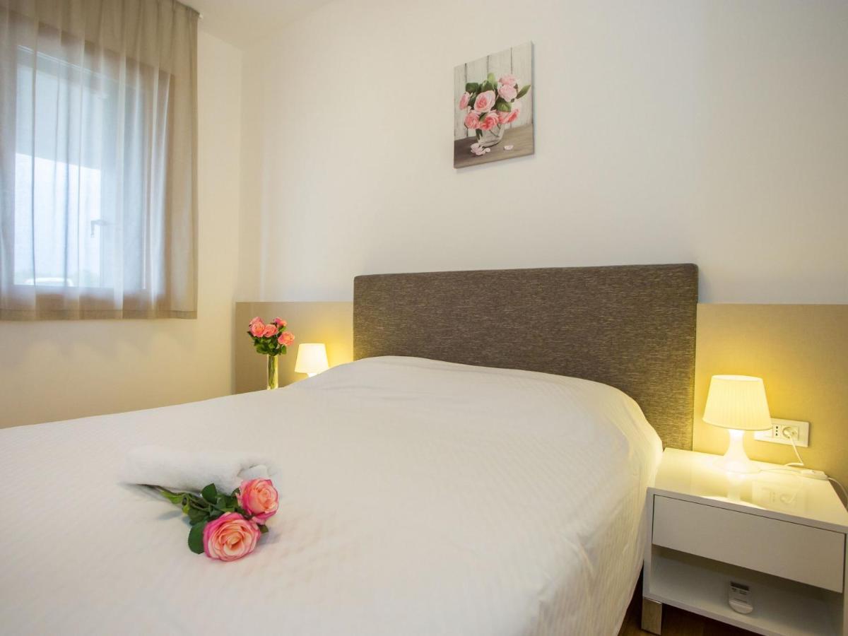 Apartment Maj - Ana - Luxury Family With Pool *