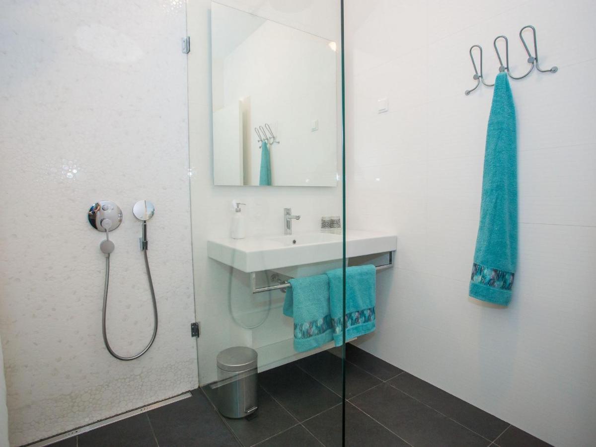 Apartment Maj - Ana - Luxury Family With Pool
