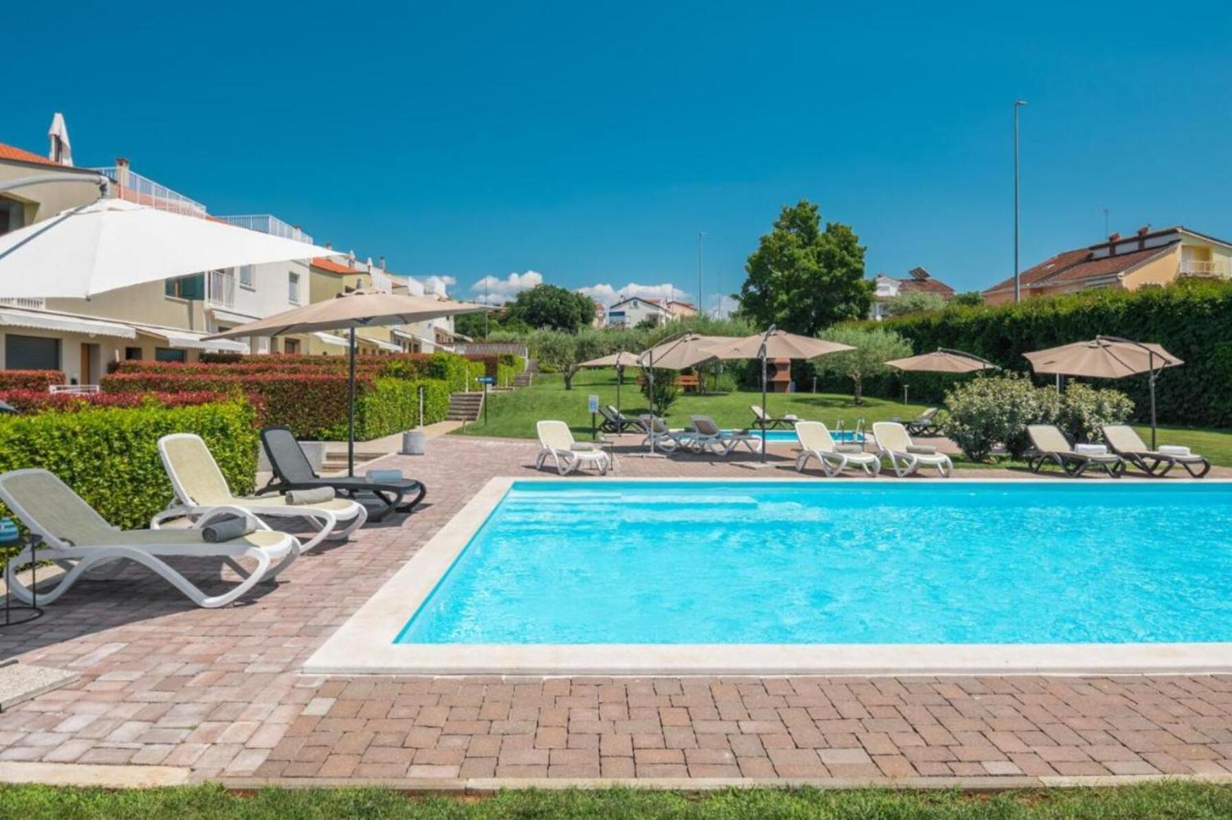 Maj - Ana - Luxury Family With Pool Appartement Poreč