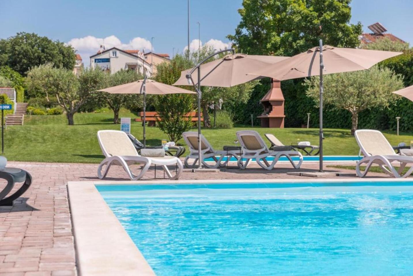 Maj - Ana - Luxury Family With Pool Appartement Poreč